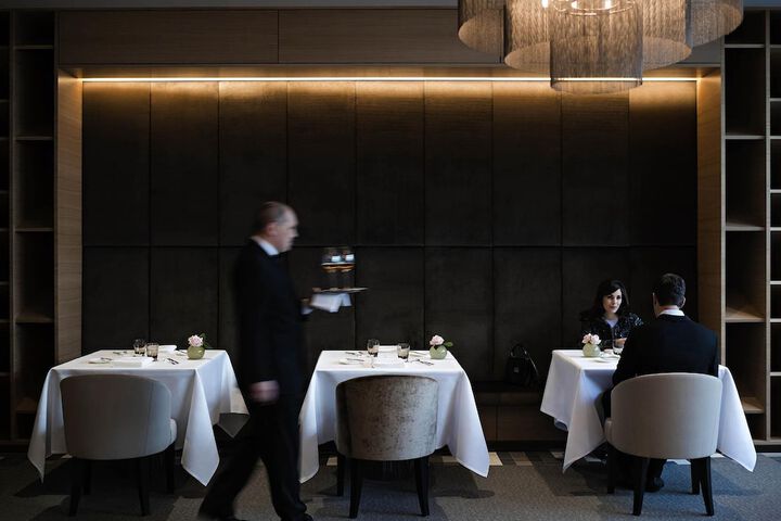 Dining 40 of 65