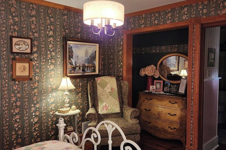 Room 5 of 46