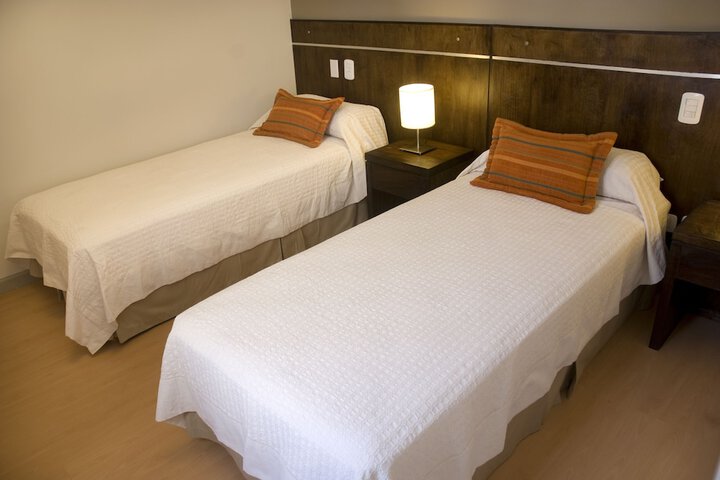 Room 9 of 26