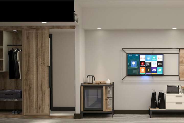 Room 8 of 25