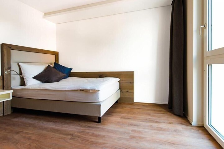 Room 12 of 29