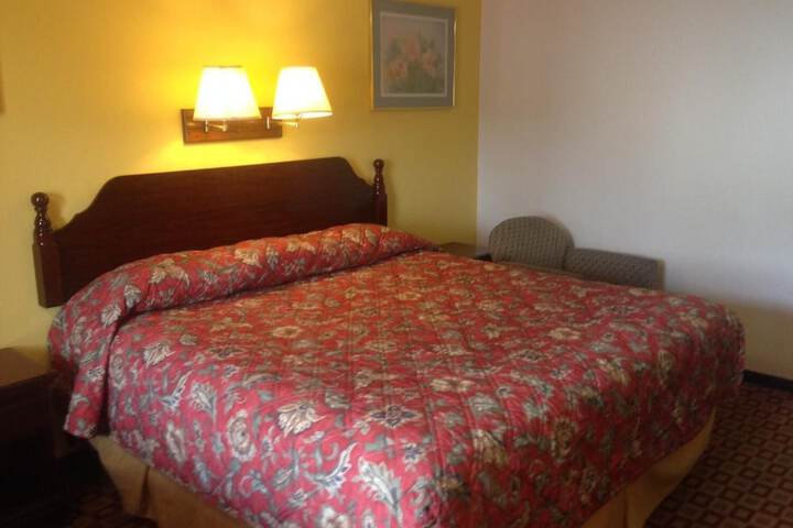 Standard | King Bed (6 of 6)