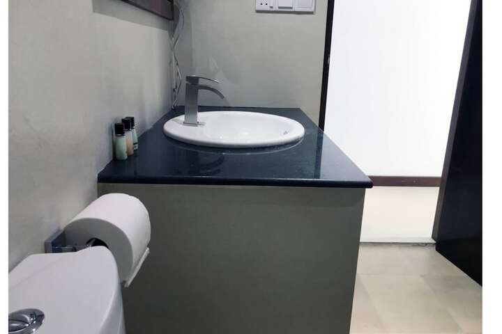 Room 90 of 170