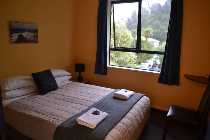 Room 19 of 79