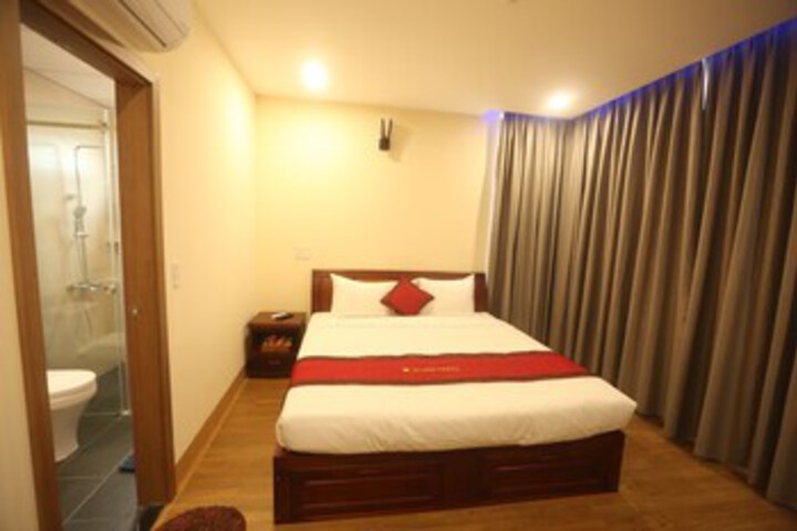Room 14 of 34