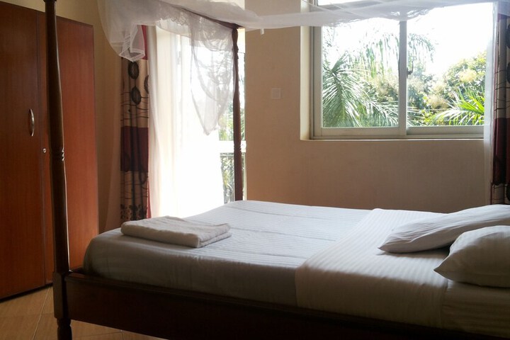 Room 19 of 73