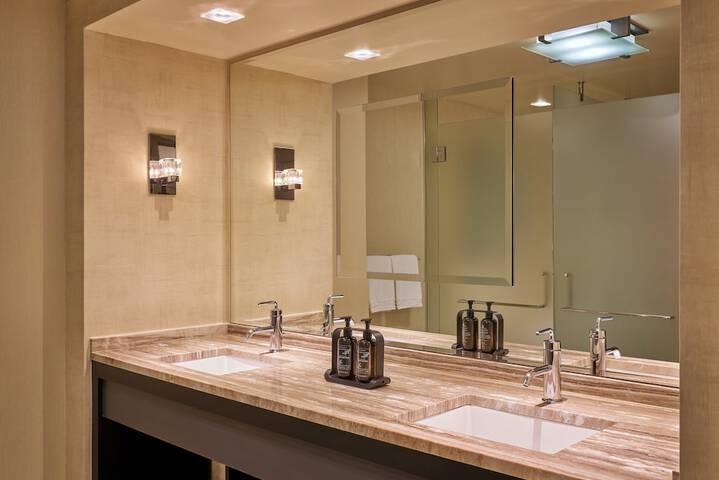 Clean Restrooms