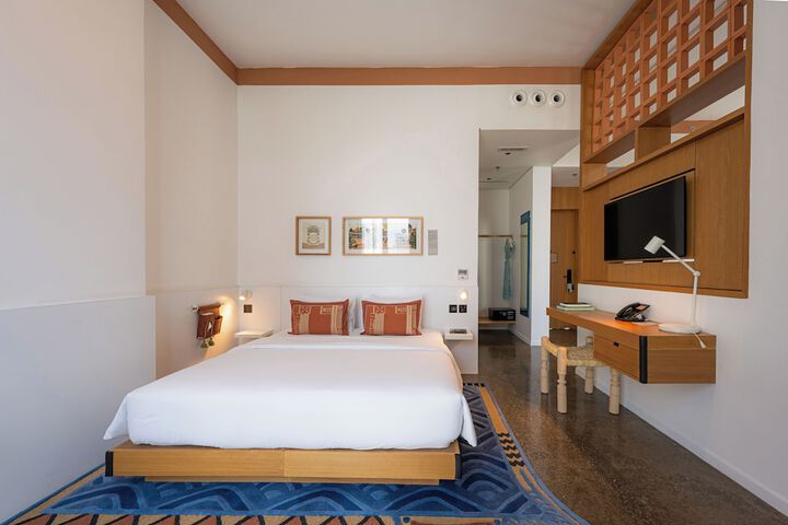 Room 21 of 65