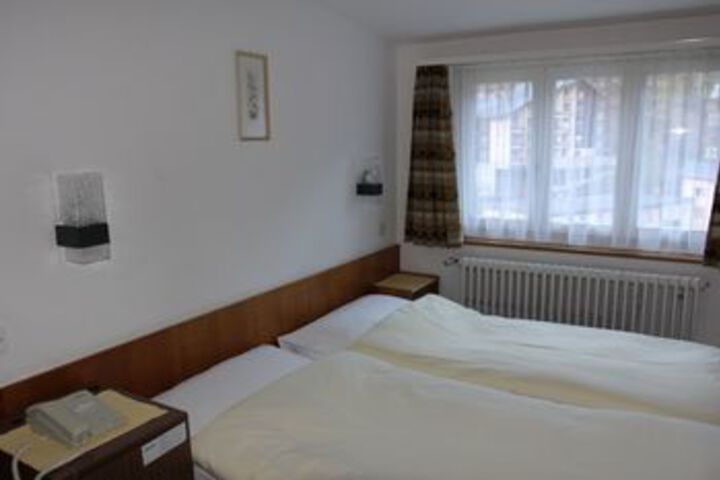 Room 50 of 53