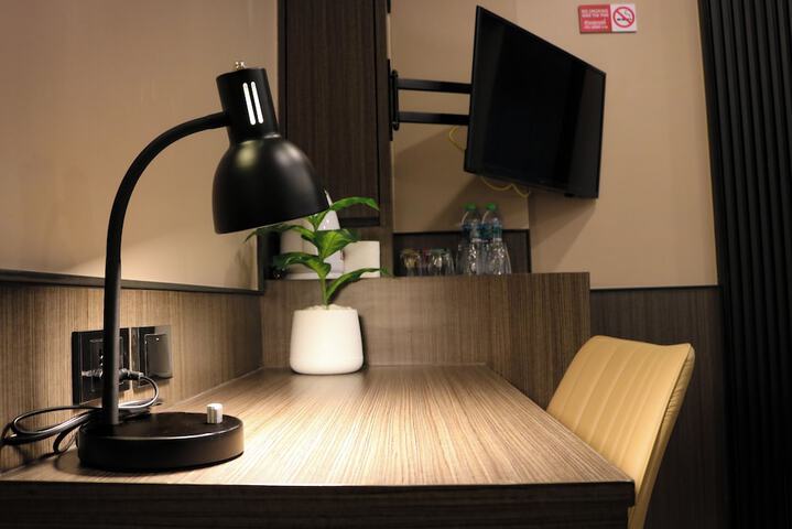 Room 30 of 49