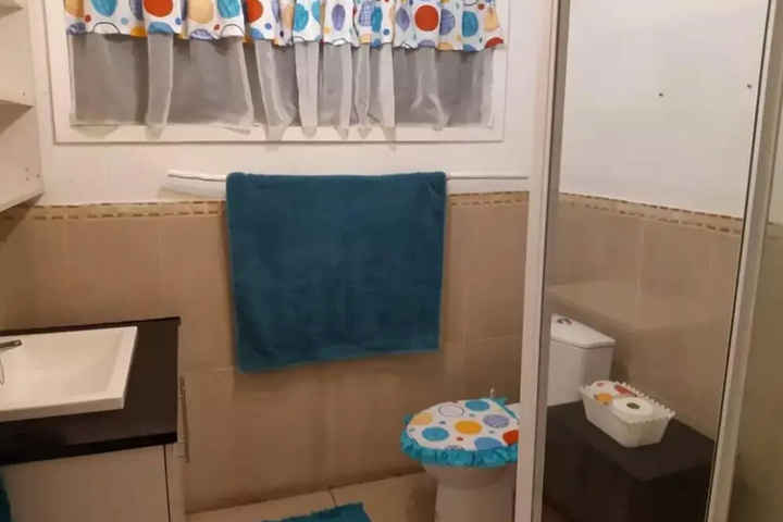 Room 4 of 19