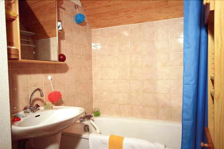 Room 7 of 7