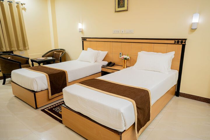 Room 2 of 18