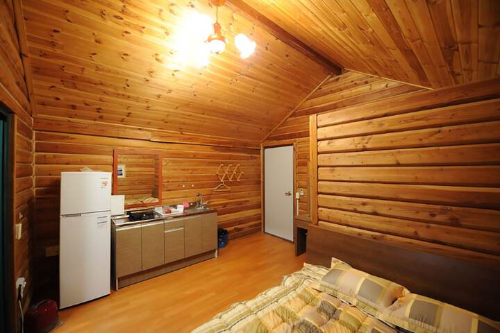 Room 2 of 26