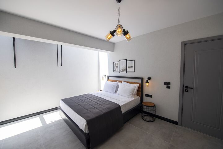Room 40 of 201