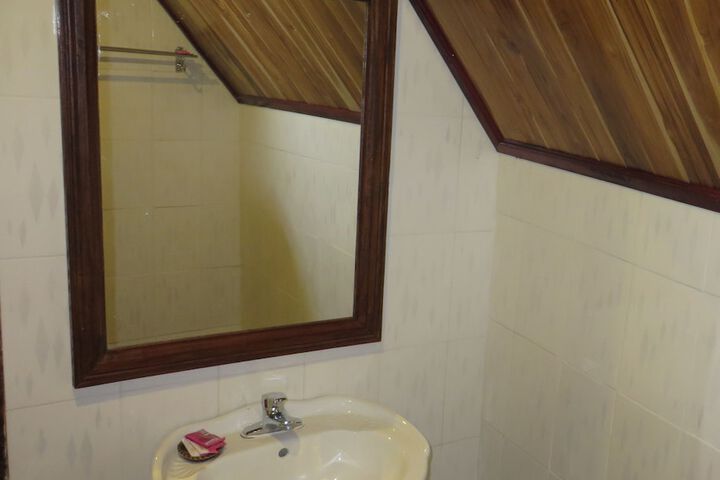 Clean Restrooms