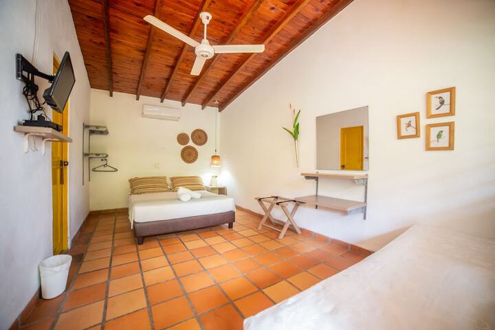Room 4 of 95