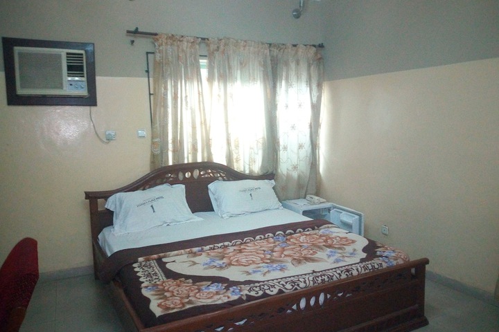 Room 8 of 23