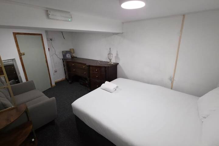 Room 61 of 108