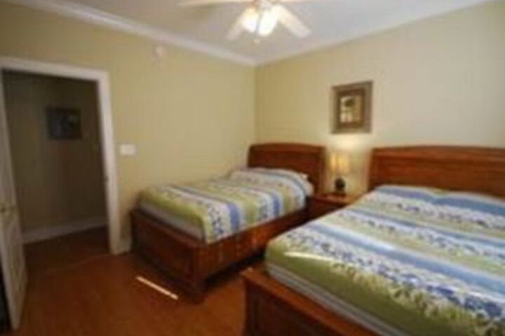 Room 7 of 19
