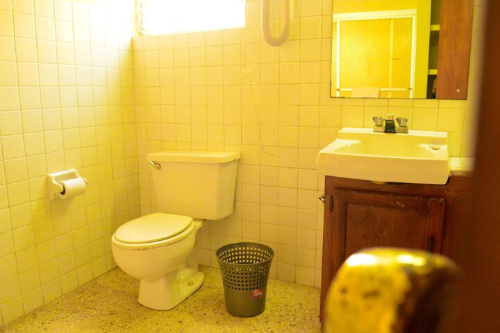 Room 7 of 19