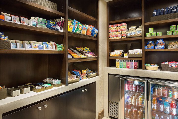 Snack bar