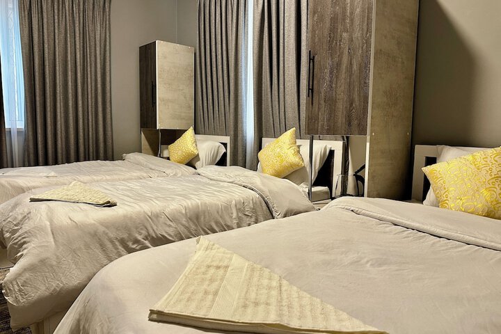 Room 15 of 32