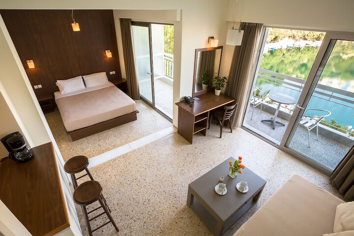 Room 6 of 55