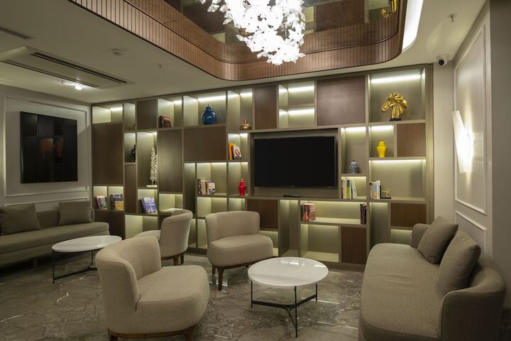 Guest Lobby