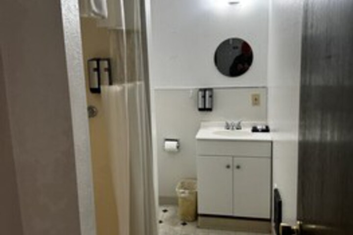 Room 82 of 168