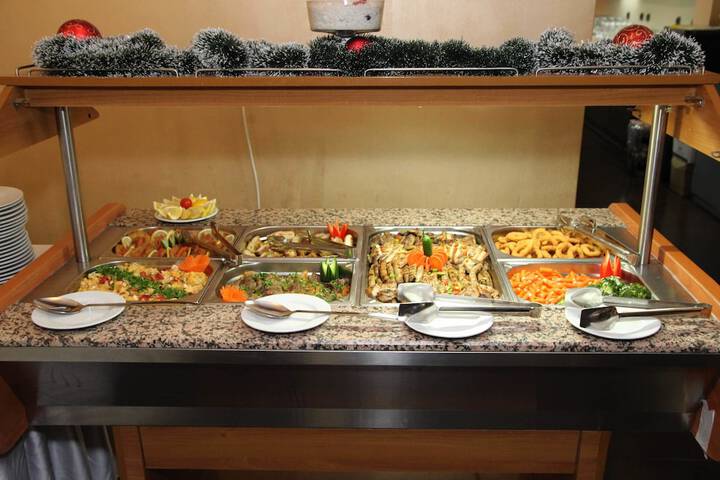 Dining 69 of 89