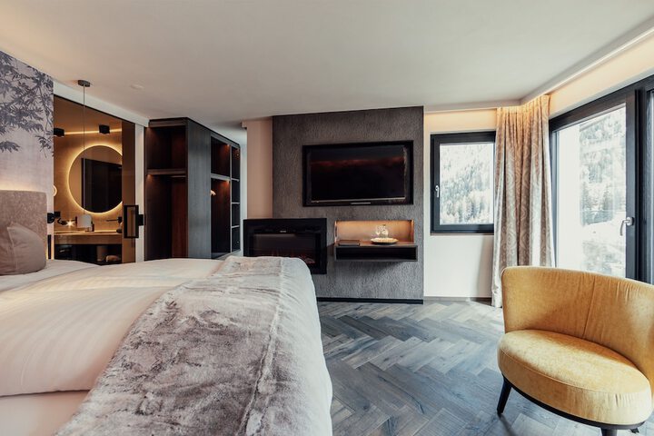 Room 15 of 70