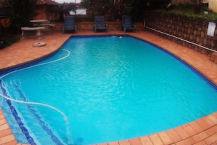 ACQUILA GUEST HOUSE