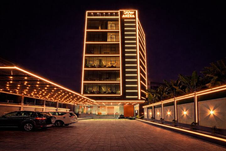 HOTEL JVW ARENA