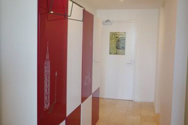 Room 10 of 20