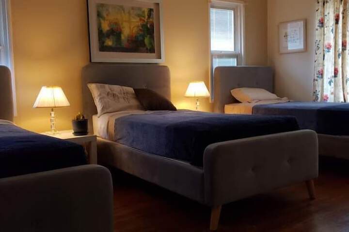 Room 16 of 27