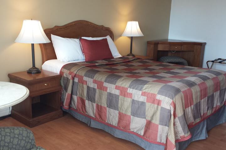 Room 4 of 53