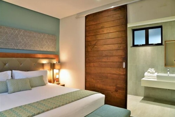 Room 10 of 47