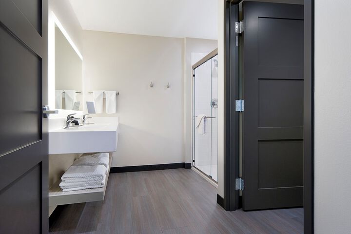 Room 25 of 35
