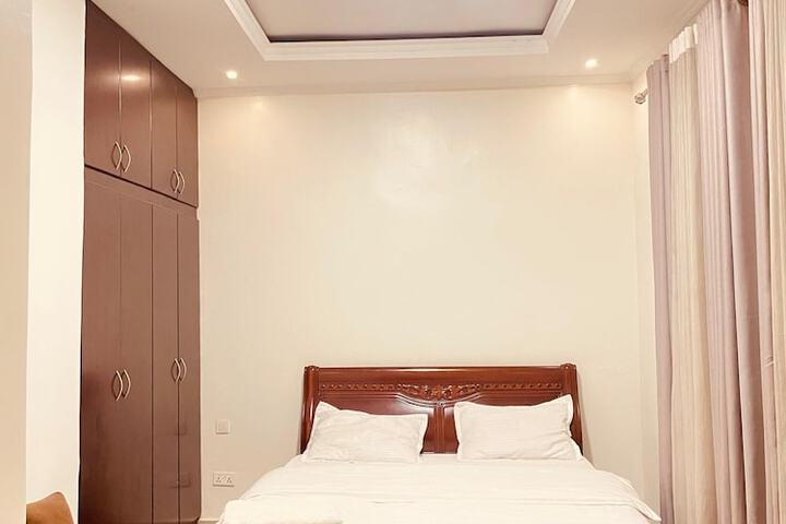 HOTEL DE SILVER BOTIQUE KiGALi