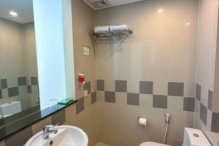 Room 20 of 24