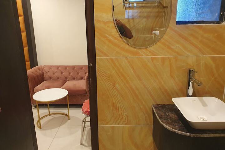 Room 20 of 24
