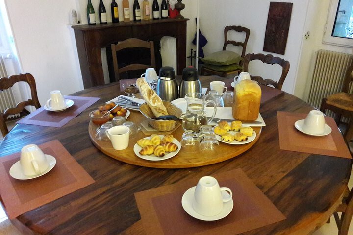 Breakfast/Coffee Service 26 of 39