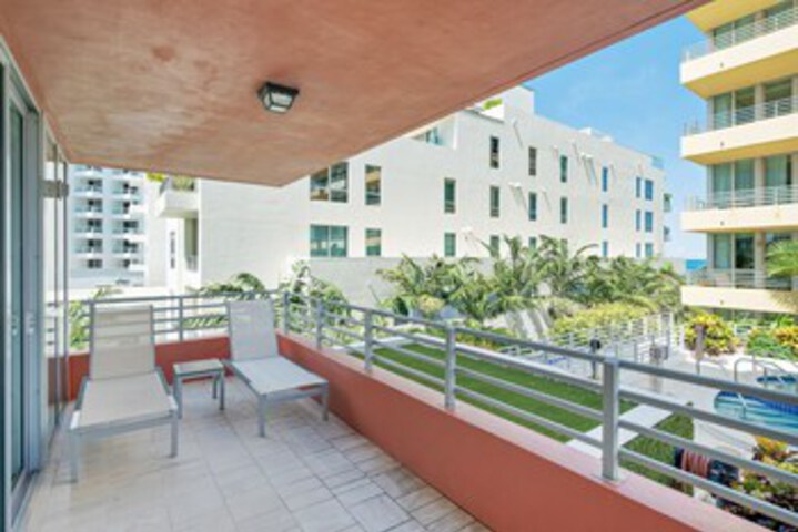 Terrace/Patio 21 of 318