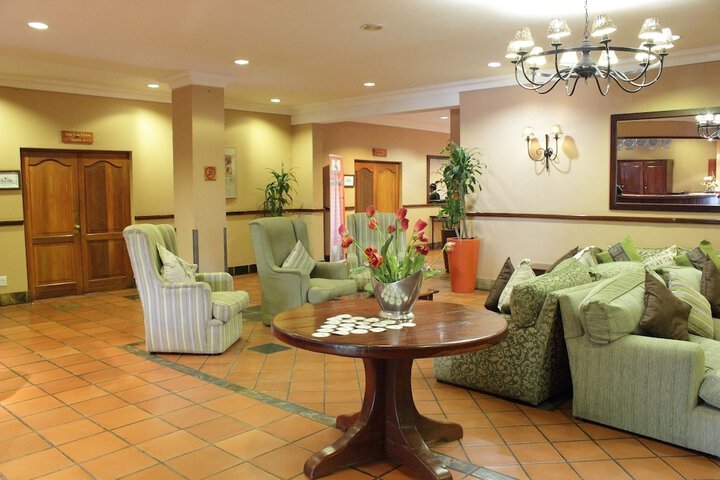 Entrance & Lobby