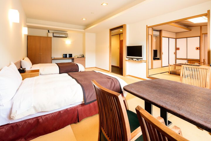Room 10 of 81