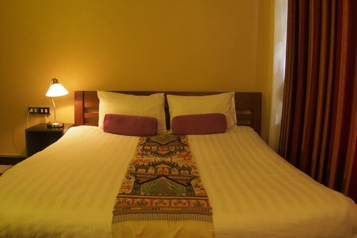 Room 18 of 52