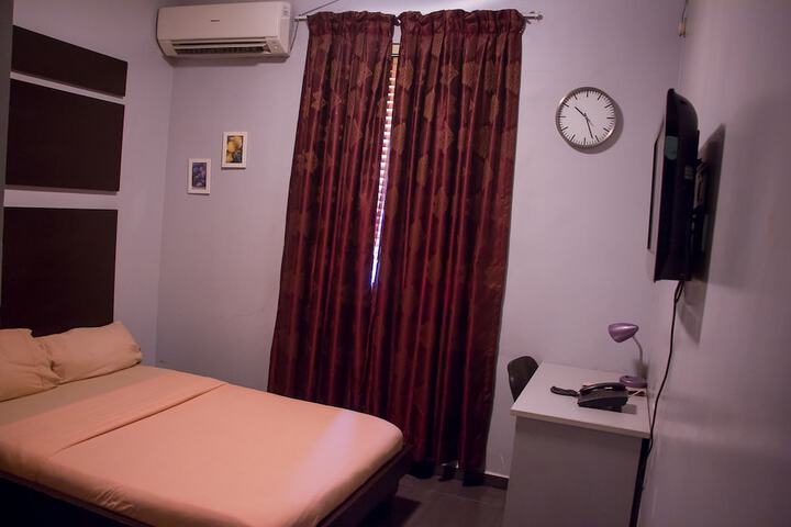 Room 14 of 39
