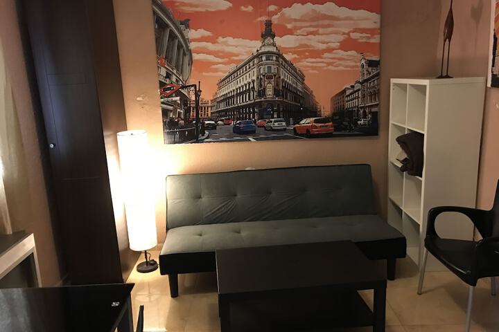 Room 12 of 20