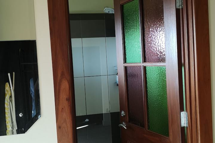 Room 93 of 127